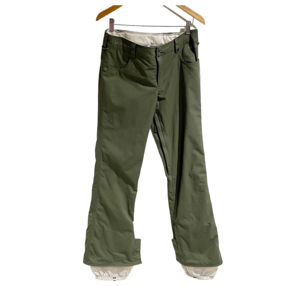 Burton Women’s Green Snowboard & Ski Pants The White Collection